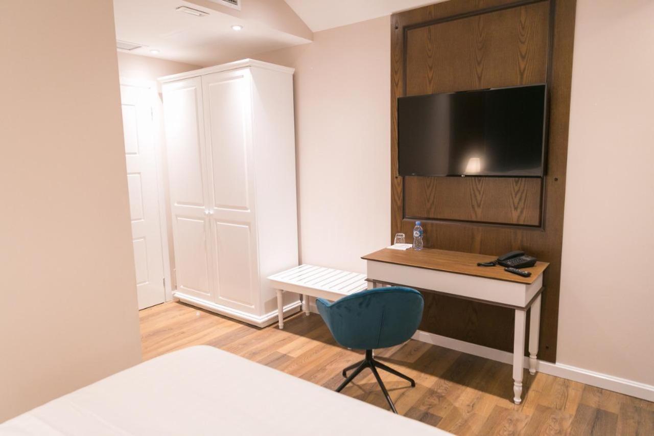 Arberia Palace Hotel Fushe Milot 외부 사진