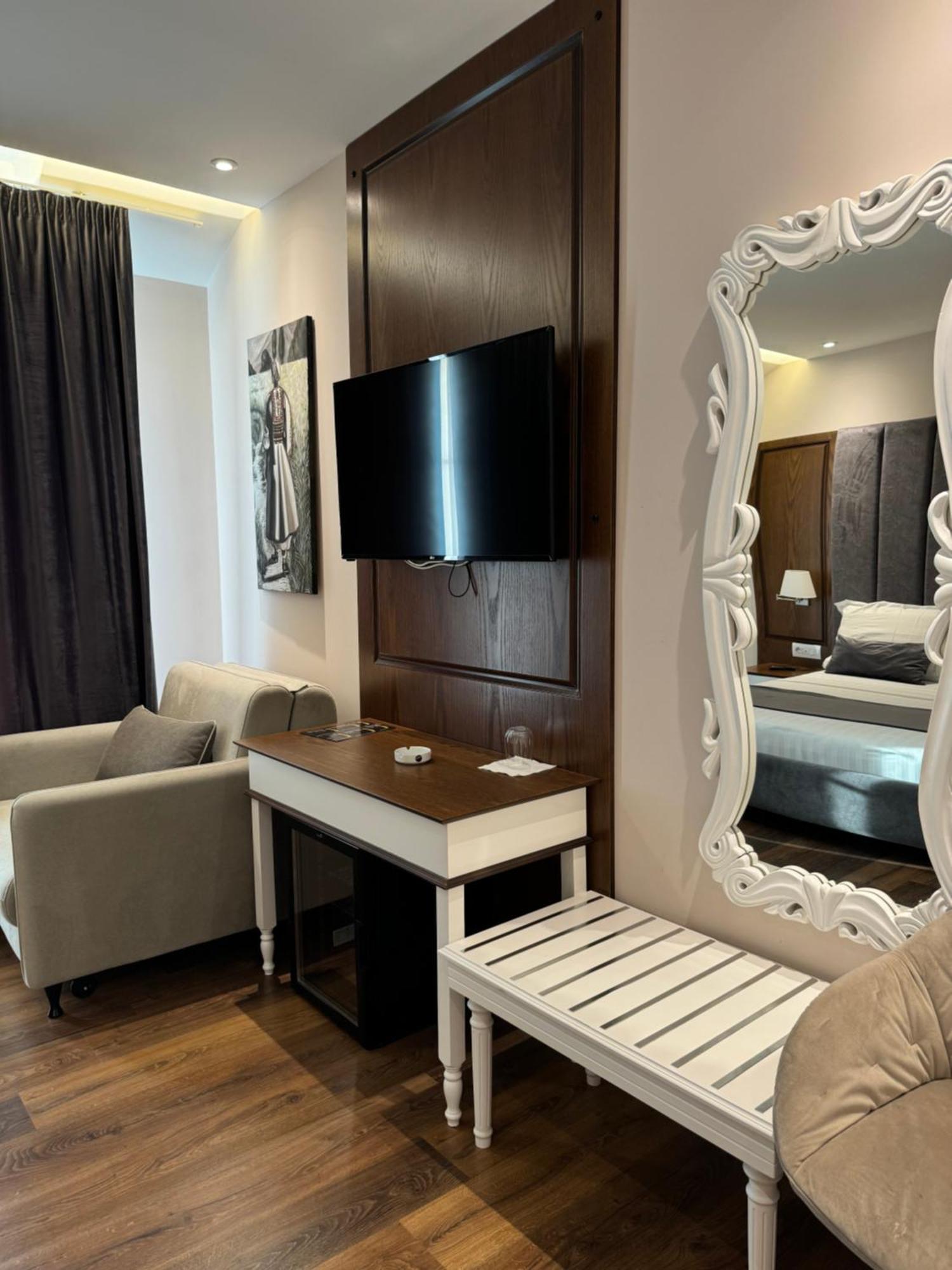 Arberia Palace Hotel Fushe Milot 외부 사진